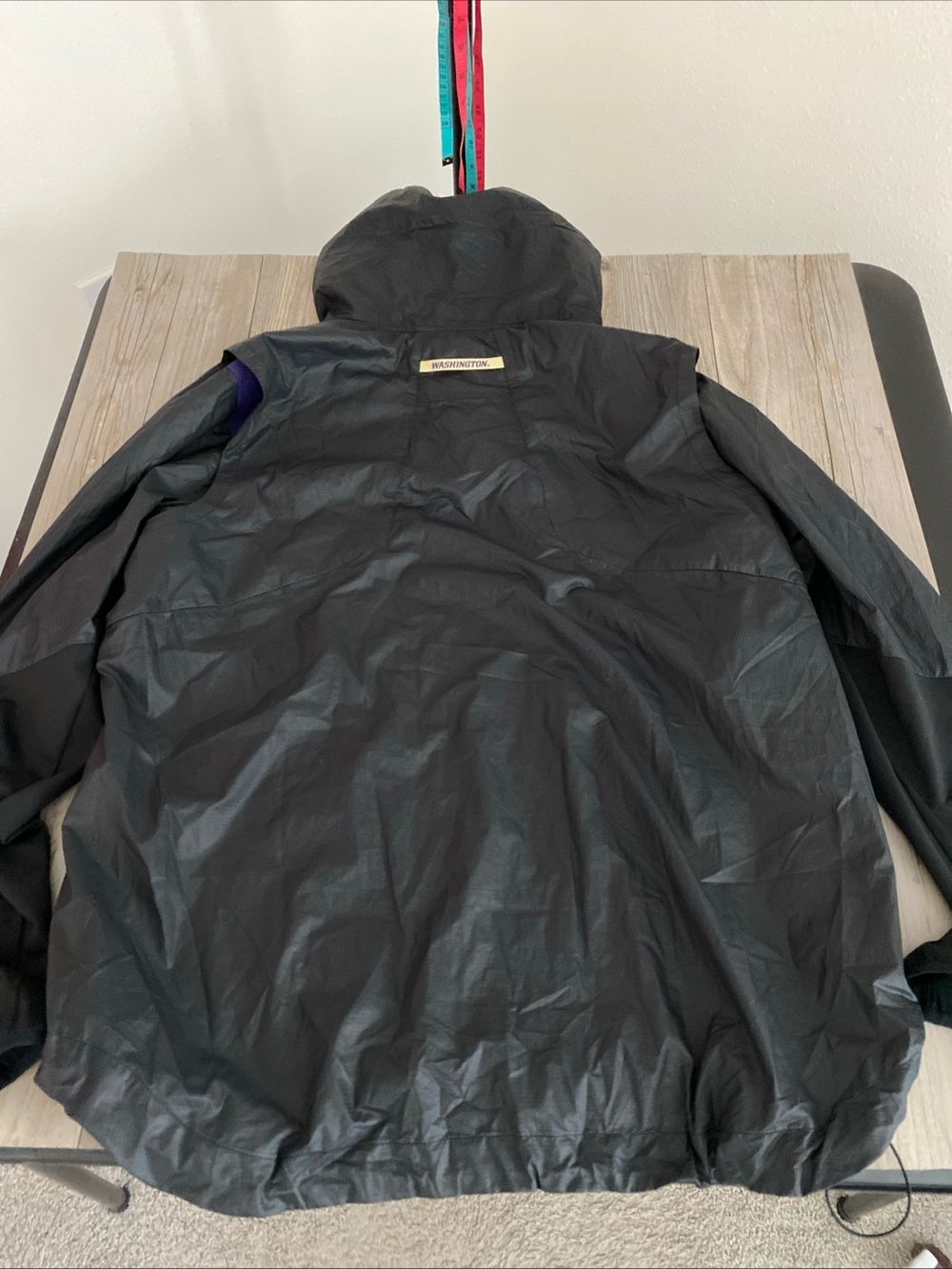 Washington Huskies Men’s Nike Vented Pullover Windbreaker Jacket Large - Picture 8 of 13